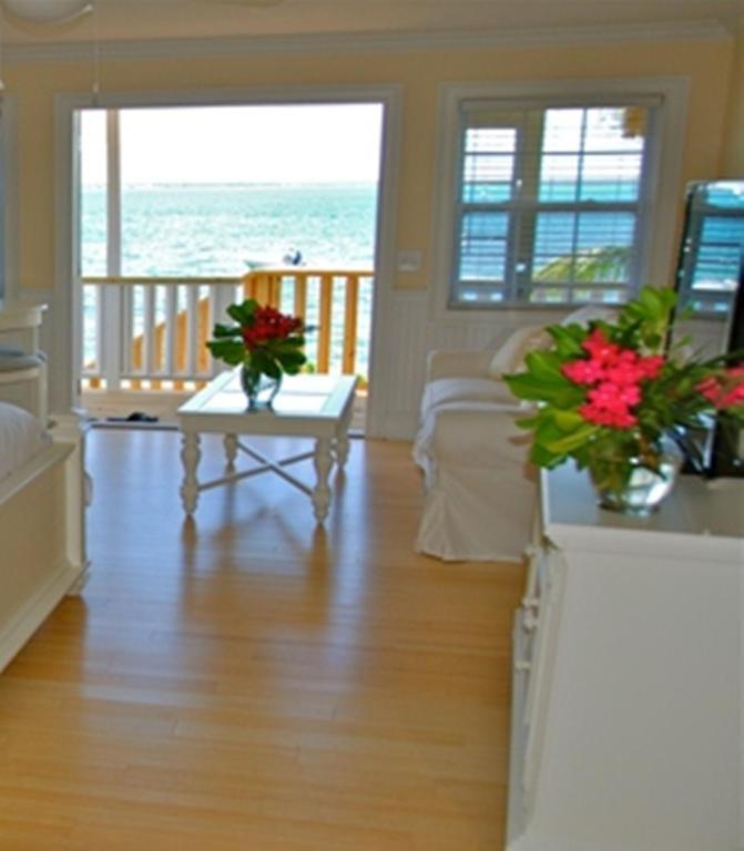 Bluff House Beach Resort & Marina Green Turtle Cay Room photo
